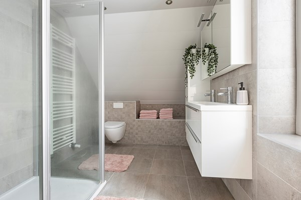 Medium property photo - De Oever 8, 9865 BW Opende